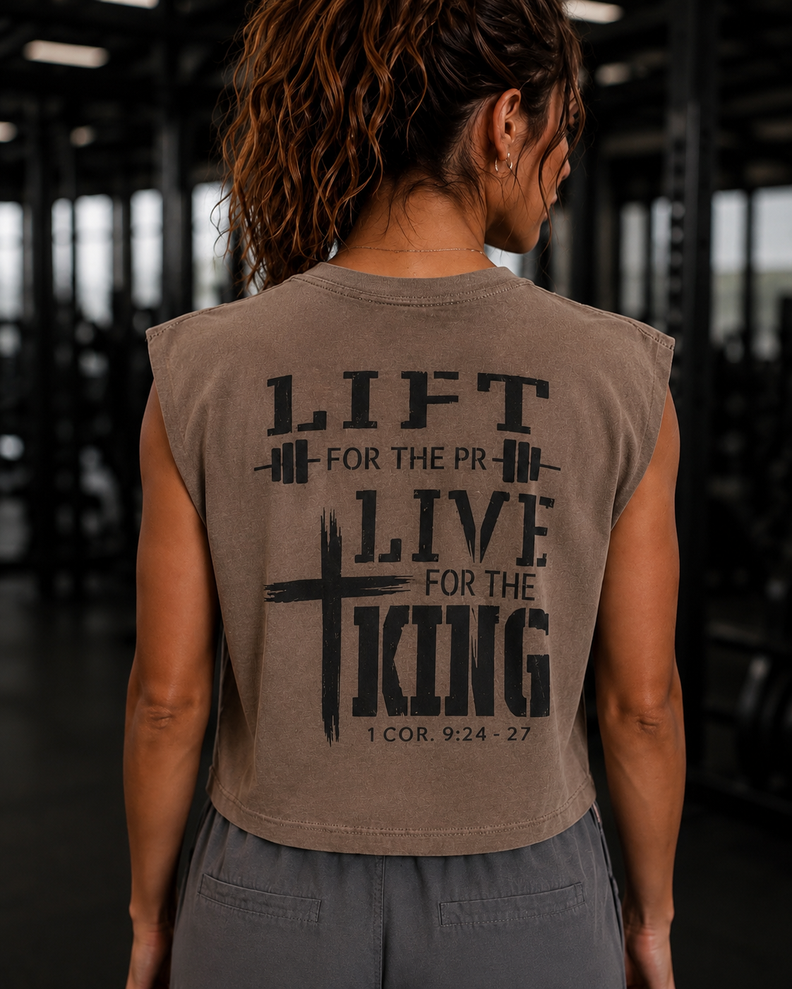 Lift for the PR. Live for the KING. Women’s Cropped Muscle Tee