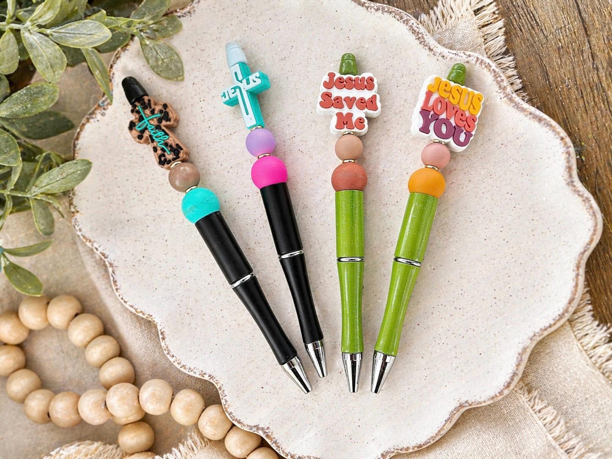 Christian Beaded Ballpoint Pens | Jesus Loves You, Bible Journaling, Desk Accessories
